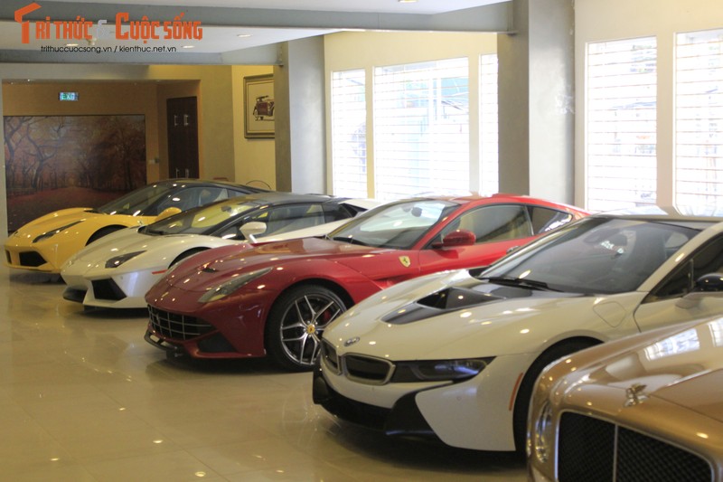 “Tron mat” ngam showroom sieu xe tram ty tai Ha Noi-Hinh-6